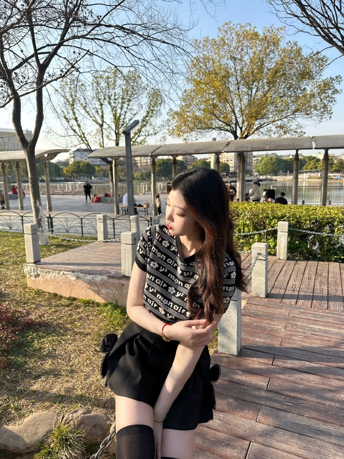 素媛 封面